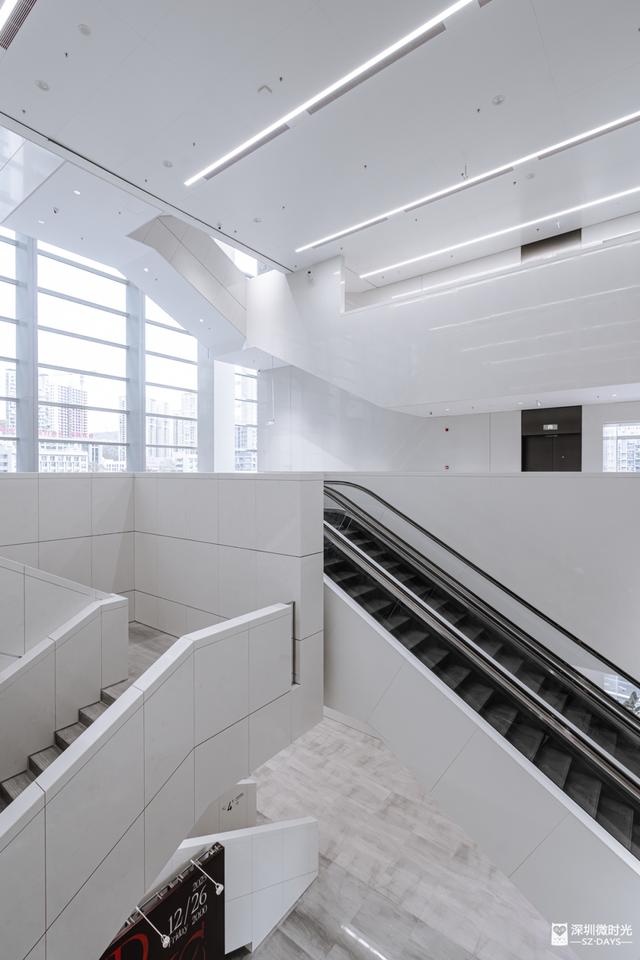 实拍揭秘！9层「垂直文化聚落」，福田新地标