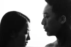 “伤痕”永远在那，北京人艺实验剧场奏响《华沙旋律》图片