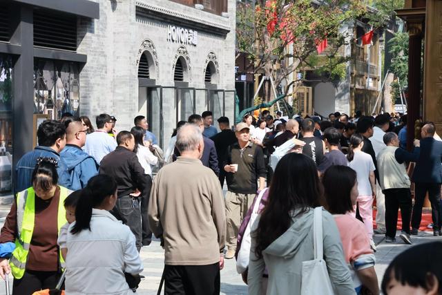 郑州亳都·新象：3600年商都与潮牌相遇 把历史逛成新时尚