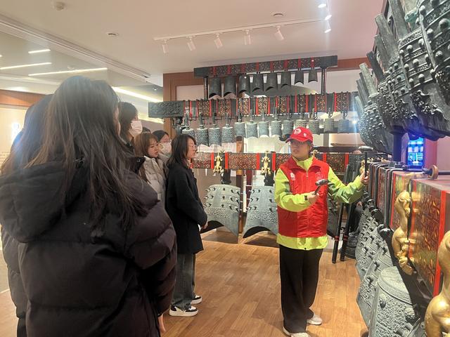 聆听千年雅乐，传承文明记忆，武汉文旅志愿者带您读懂编钟