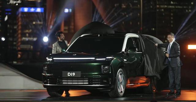 新能源卖爆了，零跑月销首破7万，7家新势力创新高，比亚迪狂卖44万台