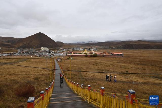 四中全会精神在基层丨四川甘孜接待游客量创同期历史新高