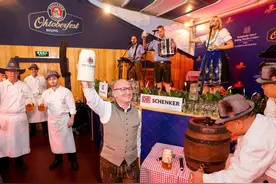 北京燕莎中心凯宾斯基饭店2024北京十月啤酒节开幕 金秋亮马河畔体验慕尼黑德式节庆图片