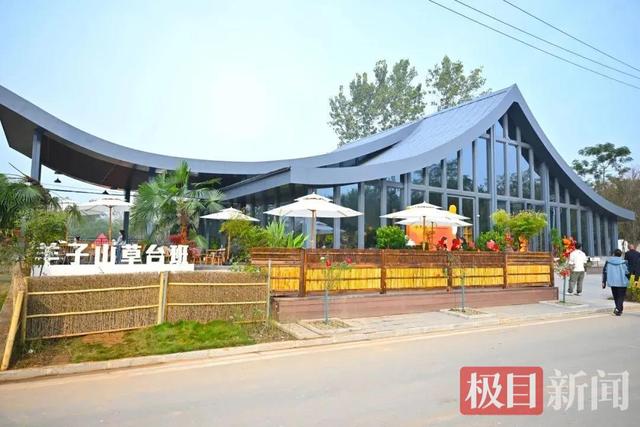 “草台班子”支棱起来了！随州这个曾经的“边缘村”，现在挤满了来打卡休闲的市民