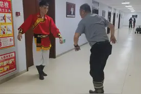 跳舞出圈的院长56岁生日再登舞台：人生的坎坷会化为风景图片