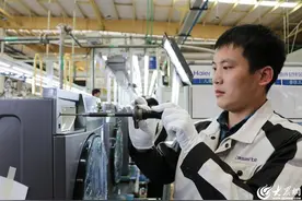 锤炼过硬技能 铸就出彩人生——海尔洗涤中德滚筒互联工厂全省优秀高技能人才徐鑫图片