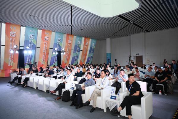 长春市举办“AI+X”：重构全域数字新时代主题沙龙活动