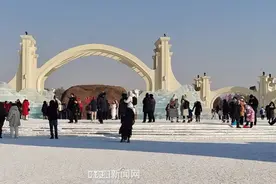 打磨、去灰、补色、二次创作……丨太阳岛雪博会雪雕整体“美颜”迎宾图片