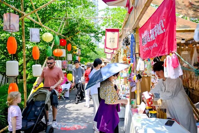 “半马苏河”绘就世界级滨水活力秀带，打造文旅商体展融合生态