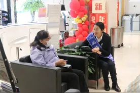 暖心服务 用心倾听图片