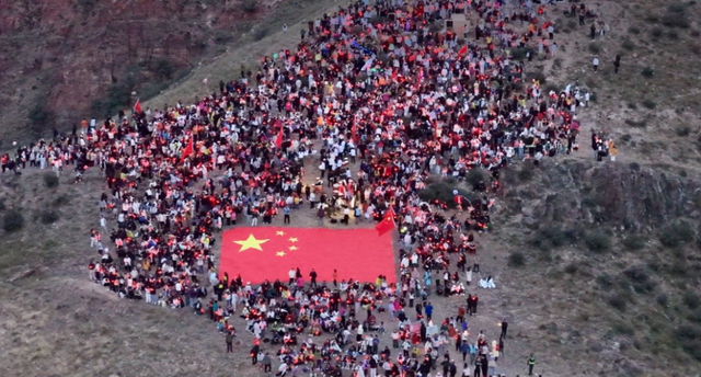 山河为证，初心如磐！滚钟口国庆活动礼赞祖国