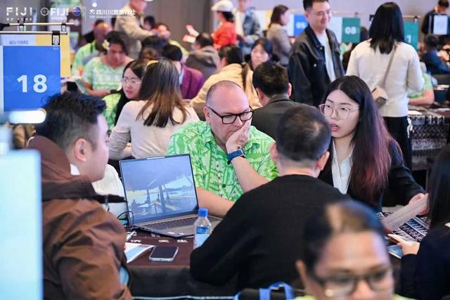 行游WEEKLY｜新疆伊犁携冬日体验抵蓉，第二届“大熊猫粉丝四川游”全球发布