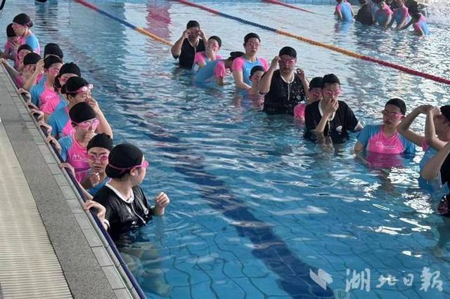 【融媒视点】崇阳：夏日“亲水经济”引爆文旅消费热情