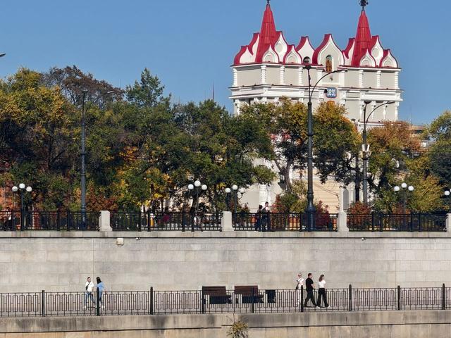 边境爱情：“渴望是真的，困难也是真的”