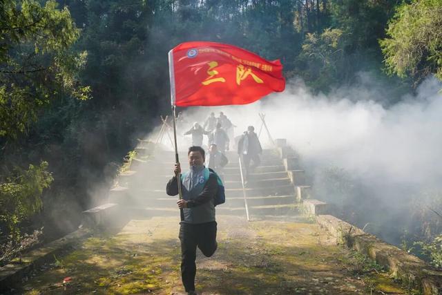十二载初心不改，巴中青年再踏“重走红军路”征程