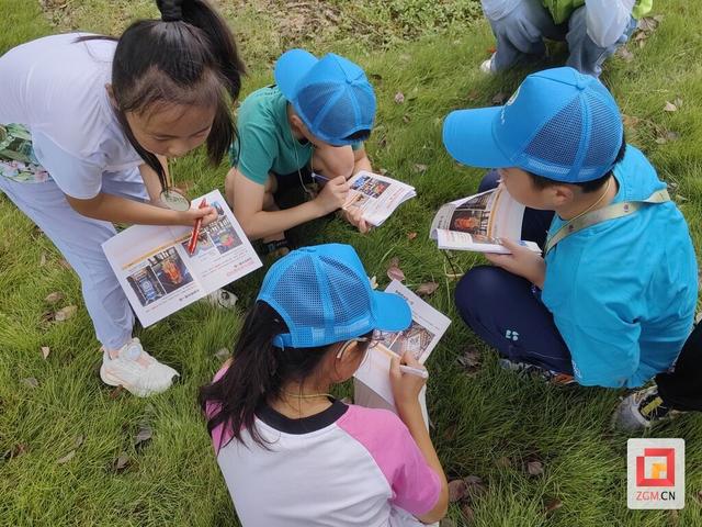 自贡世界地质公园公益研学走进中国彩灯博物馆