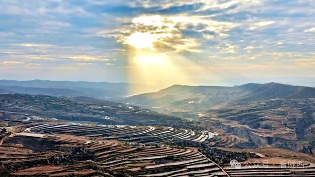 陇西渭阳乡：初冬乡野，梯田深处藏清欢