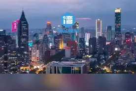穿衣焦虑！广东人一天过完春夏秋冬图片
