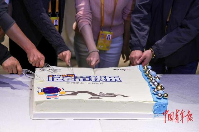 记者节特辑｜聚焦乌镇：新闻背后的追光人