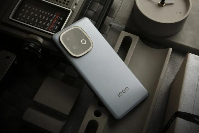 这叫“十全大补‘玩’”！iQOO Z10 Turbo+继续“天降猛人”
