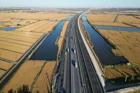 京哈高速公路改扩建工程沈阳方向建成通车图片