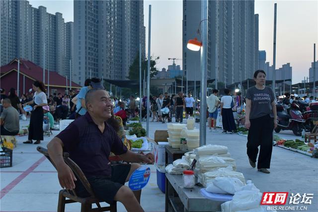【每日一图@湖南】打卡澧县网红夜市，一叶庵下的人间烟火