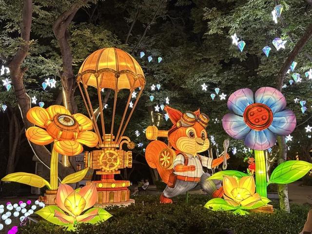 下班直冲中山公园！“青岛之夏”艺术灯会今晚点亮~