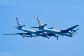 突发！俄军机绕飞日本，日战机紧急升空图片