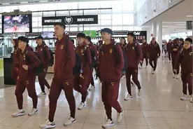 国足抵澳备战世预赛 足协：拼搏战斗 争取最好结果图片