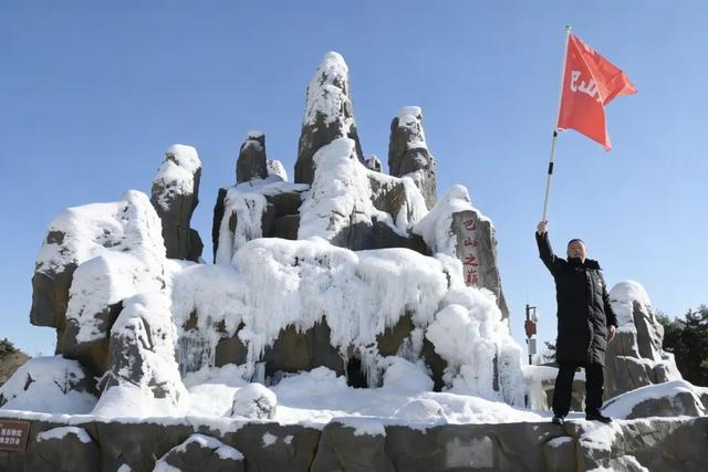 刚刚！凤凰山下雪啦！是真的！