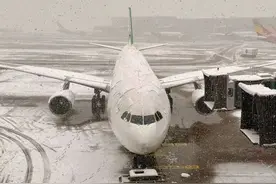 韩国强降雪致数百航班延误！有中国旅客滞留超48小时，便利店几乎被买空图片