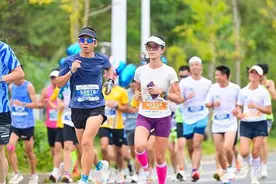 大余：举办全新赛制马拉松越野赛图片
