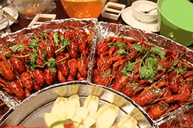 爱吃小龙虾的注意了！疾控部门紧急提醒图片