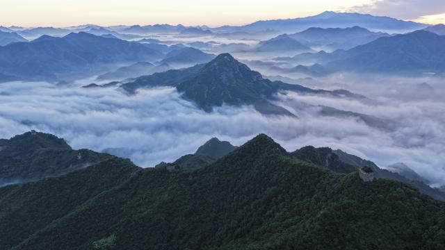 河北迁西：云涌榆木岭，长城美如画