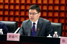 中国篮协主席郭振明：将大力鼓励年轻球员去海外高水平联赛图片