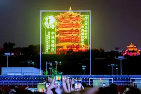 古城掀起“诗词热” 且以诗意共远方图片