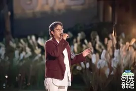 《时光音乐会》收视两连冠！实力歌手改编谭咏麟金曲，歌声中的情谊更动人图片