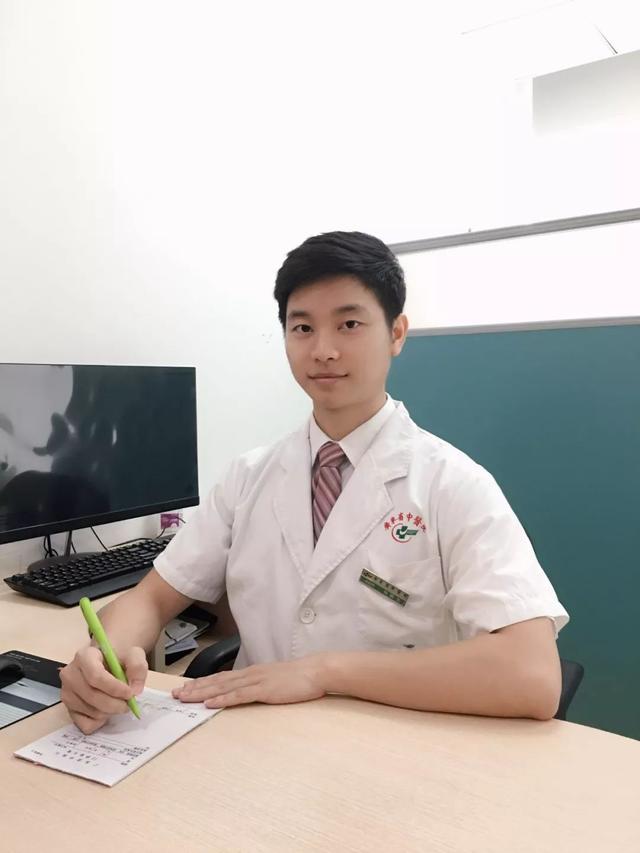鱼翅花胶汤药材 鱼翅花胶汤药材是什么