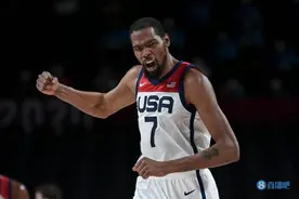 实至名归！杜兰特当选美国篮球年度最佳男运动员图片