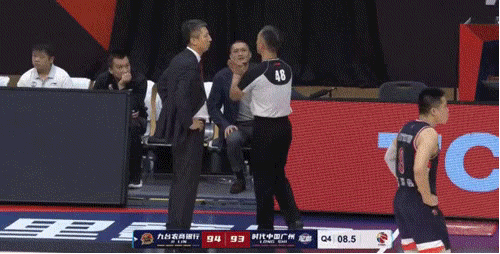 观点｜郭士强抗议误判被重罚，涉事裁判CBA就不管了吗图片