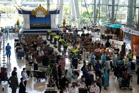泰国正式重开国门迎接旅游旺季，每月有望接待30万国际游客图片