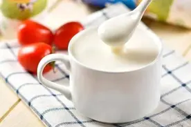 辟谣：酸奶过期也没问题图片