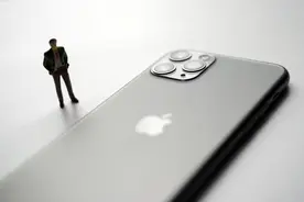 我买得起iPhone，却修不起了图片