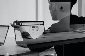 4个技巧，让AI产出的原型更有高级感！——产品经理AI工作流实战(2)图片