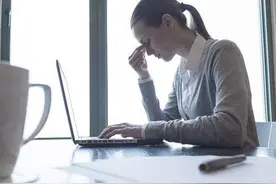 年纪轻轻爱忘事 是“青年痴呆”吗图片