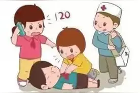 做心肺复苏压断老人12根肋骨遭索赔，紧急救助免责条款让救助者再无后顾之忧图片