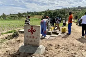 卢旺达主流媒体集体采访中资企业基建项目图片