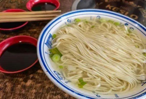 乐活美山羊奶身体滋润乳保湿吗