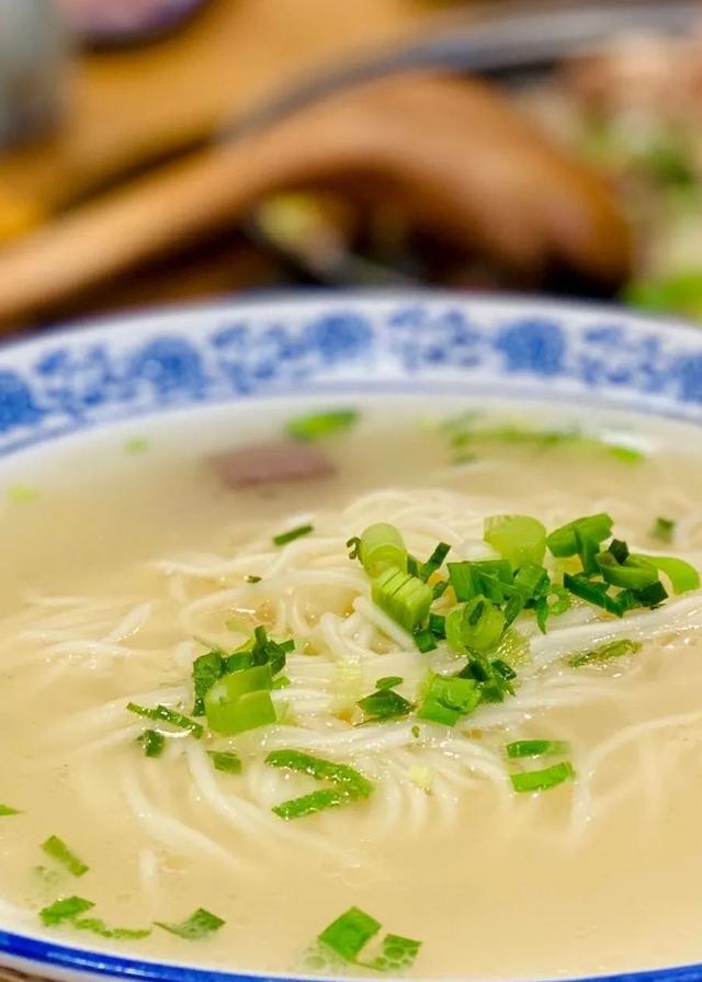 乐活美山羊奶身体滋润乳保湿吗