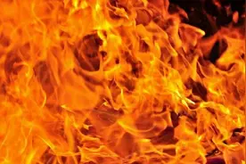 楼下失火，该往上跑吗？这一点非常重要，关键时刻能救命图片